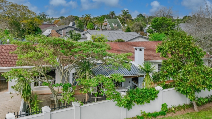 To Let 4 Bedroom Property for Rent in Denver Park Western Cape